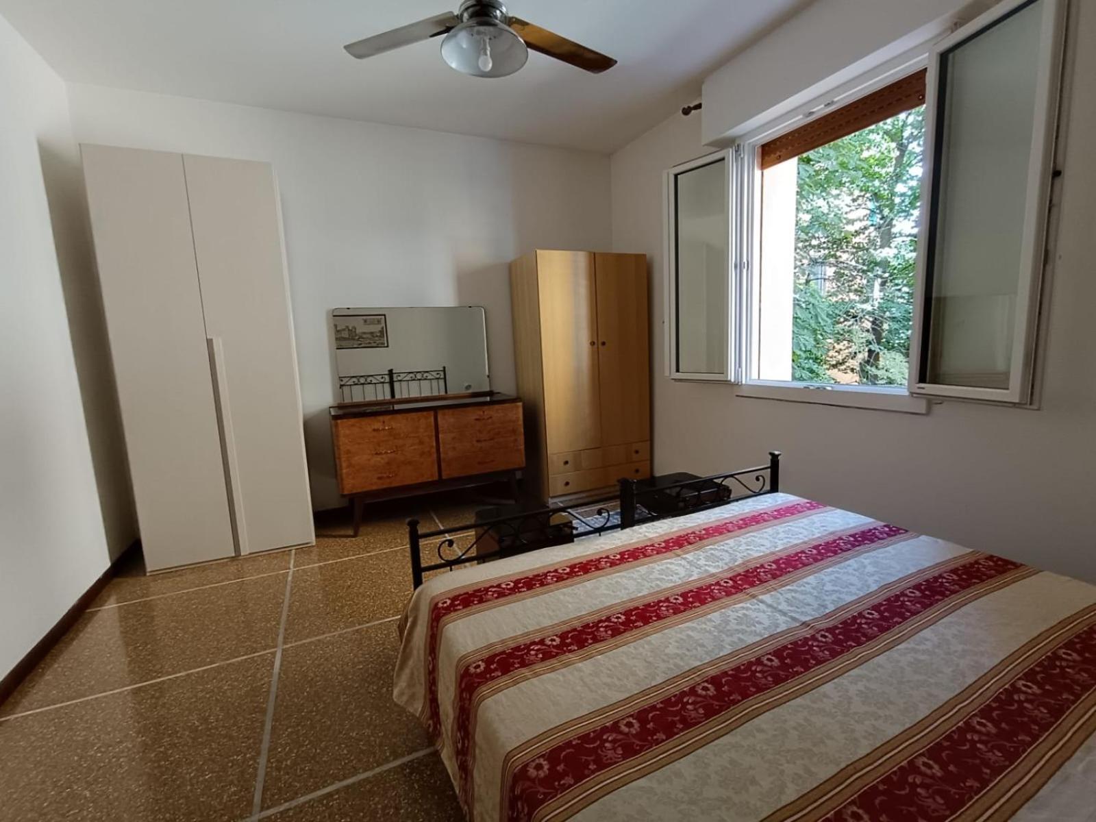 בולוניה Saragozza Guest House מראה חיצוני תמונה